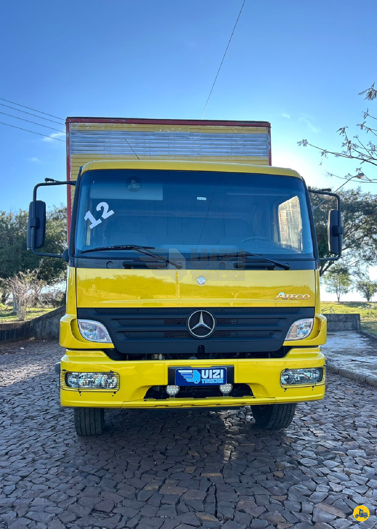 CAMINHAO MERCEDES-BENZ MB 1725 Baú Furgão Toco 4x2 Vizi Trucks DOIS VIZINHOS PARANÁ PR